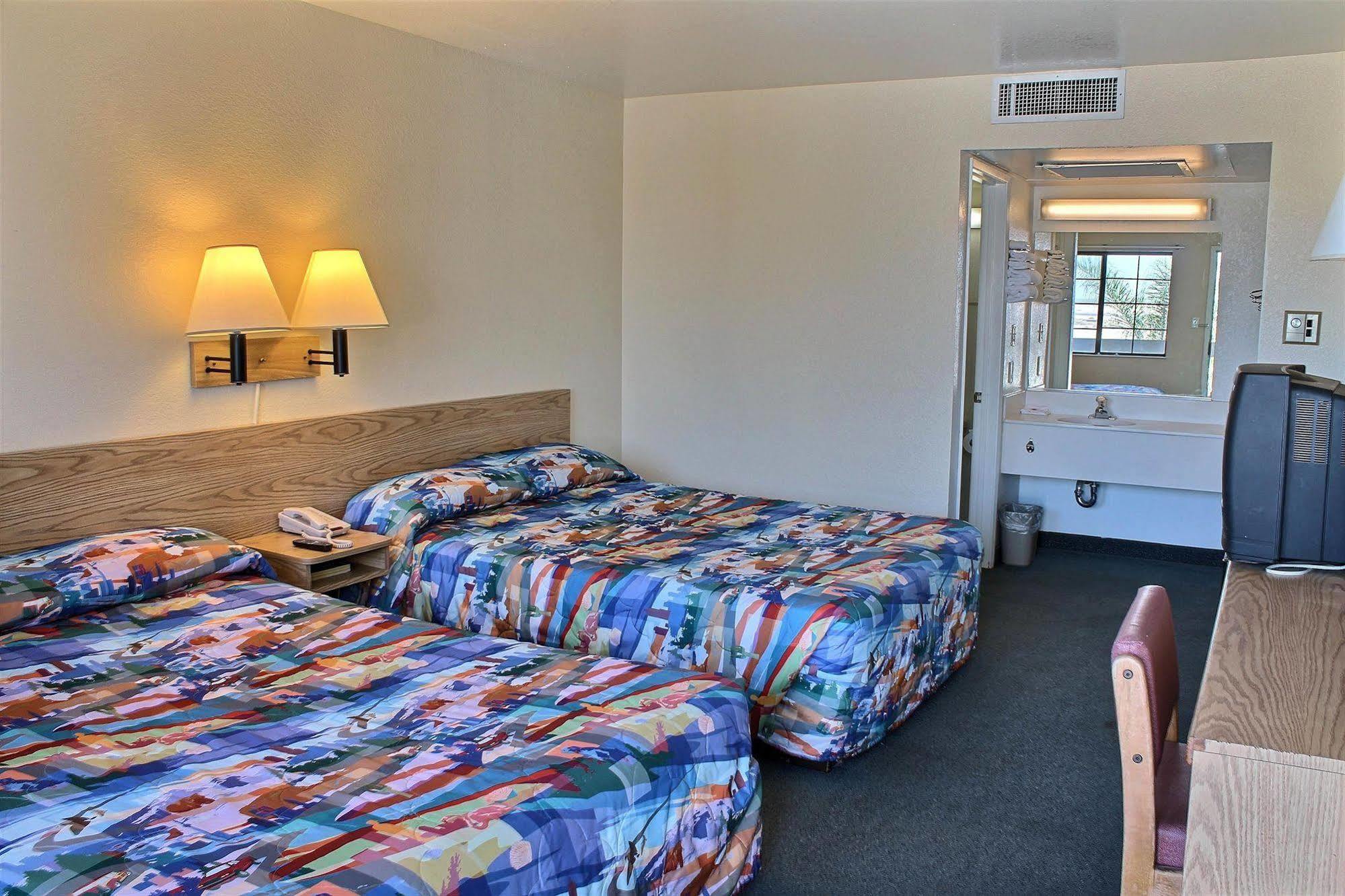 Vagabond Inn Buttonwillow North I-5 Dış mekan fotoğraf